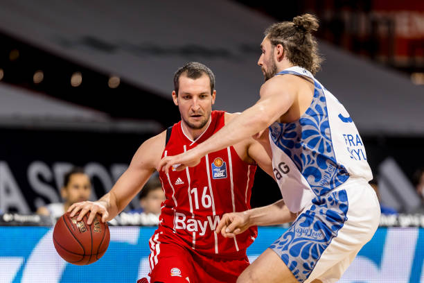 网球运动中 网球运动中